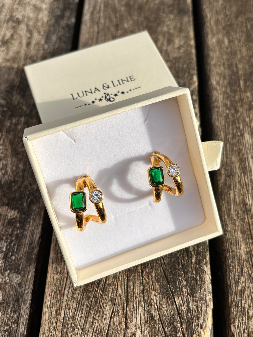 The Verona Twin Hoops