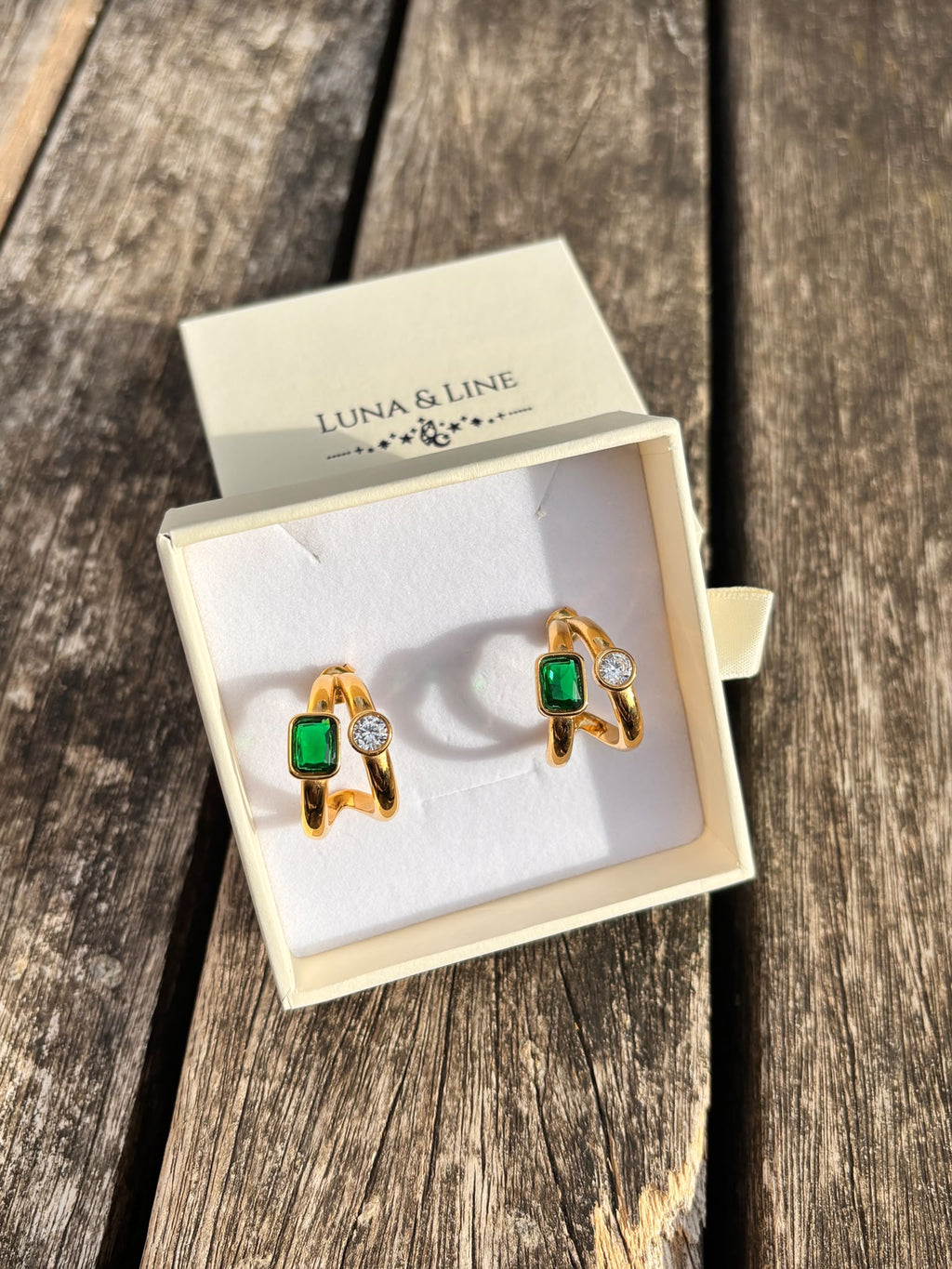 The Verona Twin Hoops