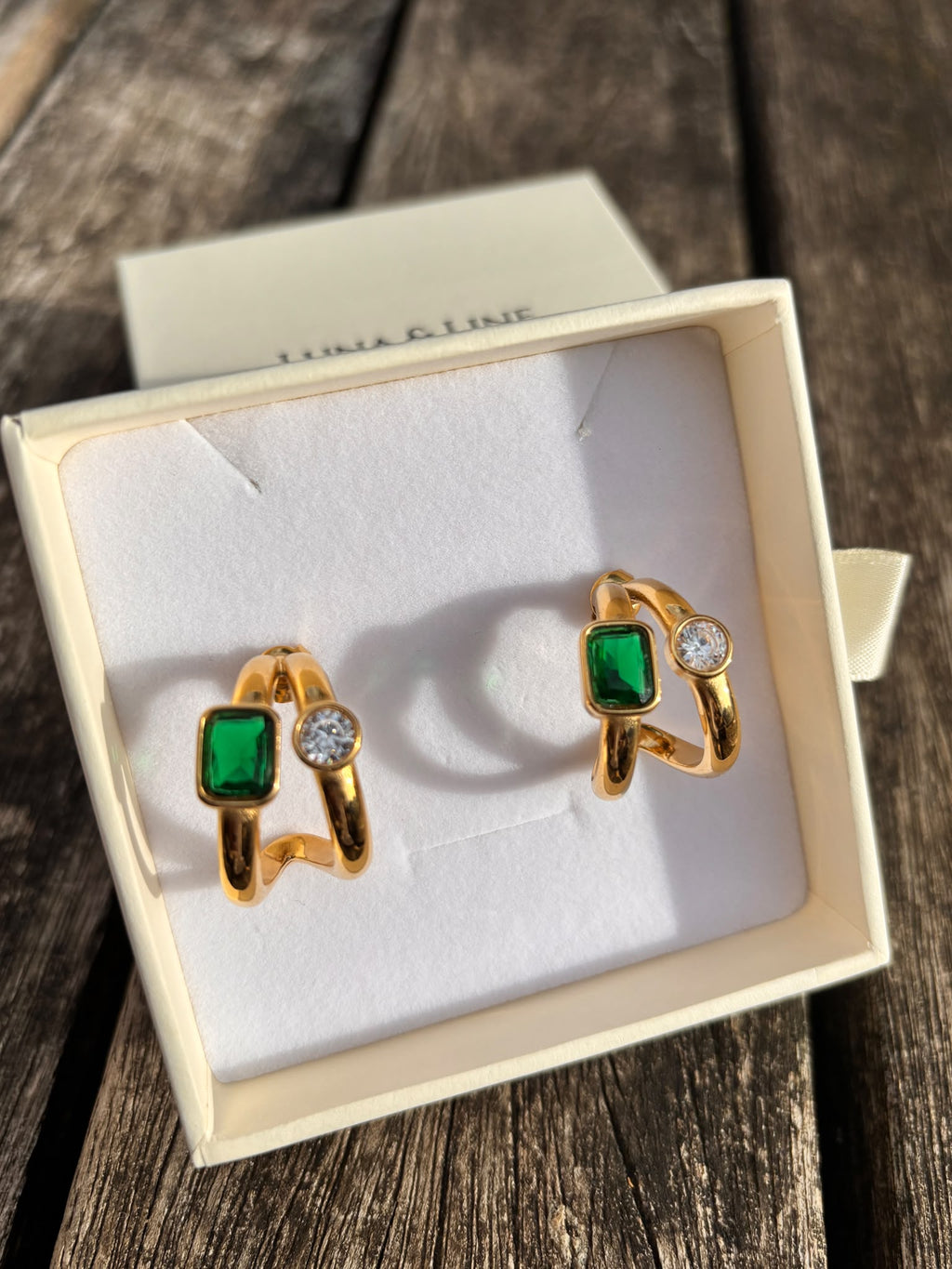 The Verona Twin Hoops